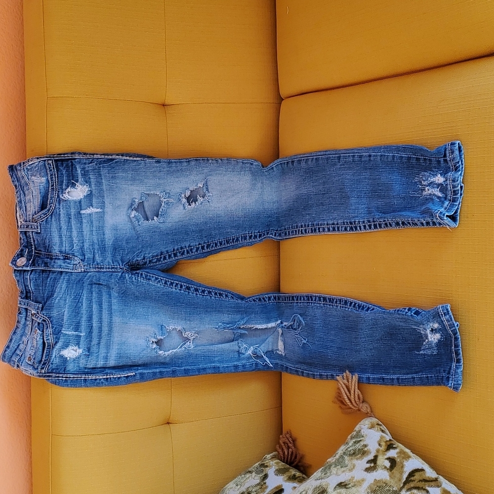 Ripped thick jeans